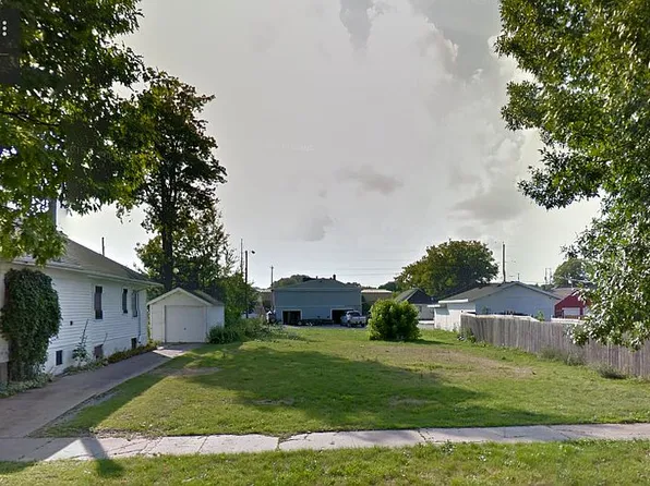 1322 S Chestnut Ave, Green Bay, WI 54304