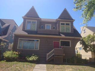 945 12th Ave E, Seattle, WA 98102