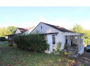 3304 Woodland Dr, Huntington, WV 25705