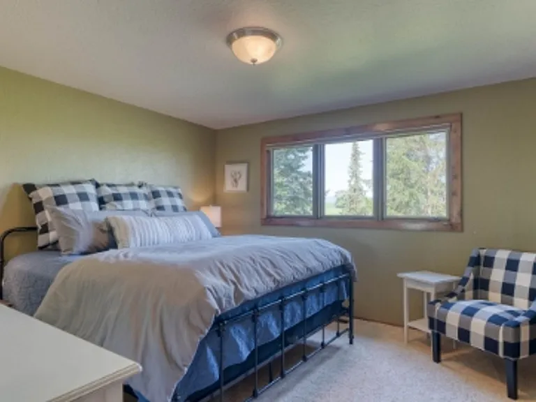 687 Roundup Ln — Photo 11