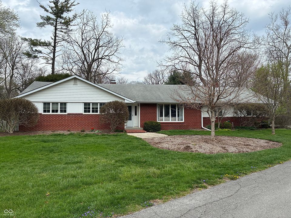 1st image of 624 College Ln