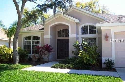 3rd image of 3984 Woodview Dr