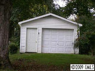 2nd image of 200 Tuckaseege Rd