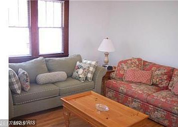 2nd image of 319 Lynnhaven Ave