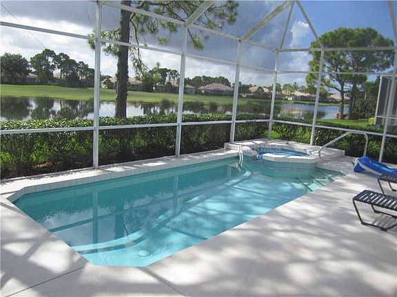 2nd image of 9564 Forest Hills Cir