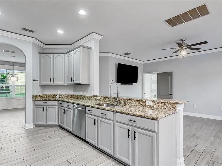 3833 Siskin Dr — Photo 12