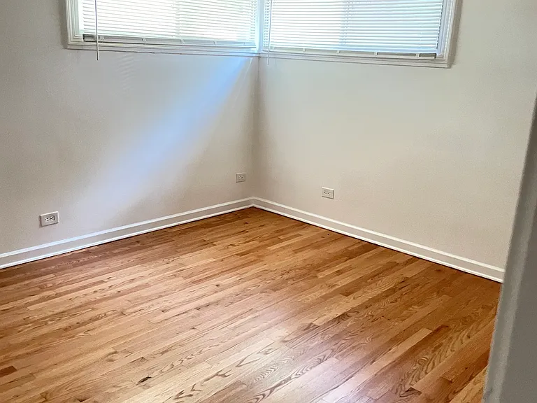 2619 Alexander St — Photo 3