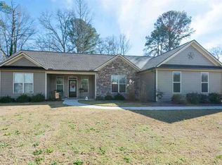 170 Nunnally St, Rutledge, GA 30663