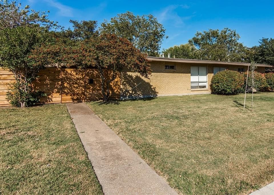 1st image of 609 Royal Crest Dr