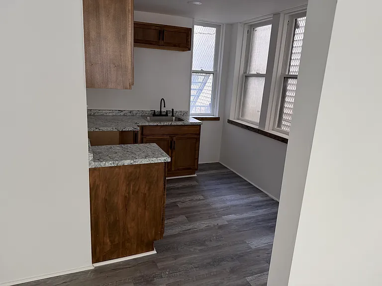3 Boggs Ave #1 — Photo 4