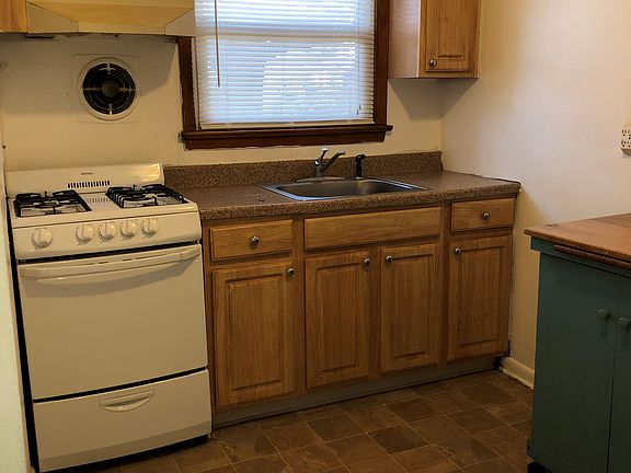 5th image of 40 Stuyvesant Ave APT 8