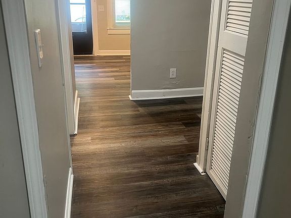 5th image of 1126 Wade St #1128