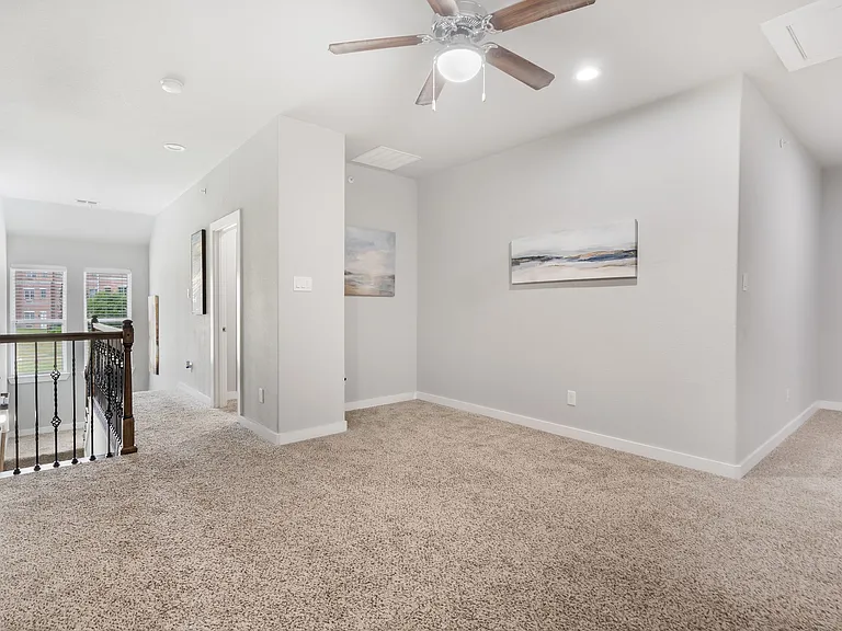 5871 Rivendell Dr — Photo 31