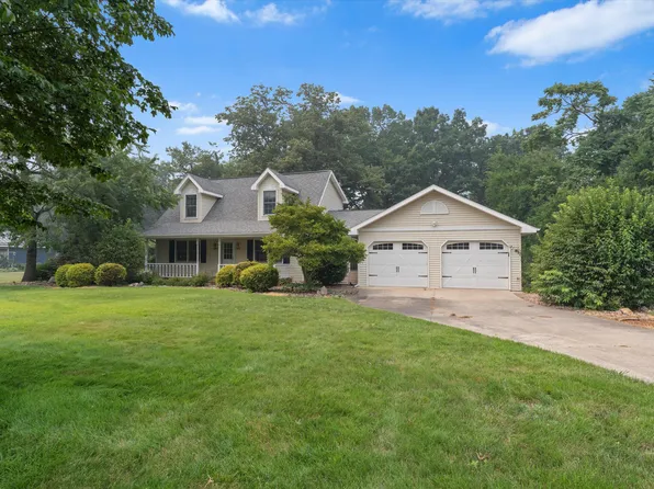 29184 Water St, Dowagiac, MI 49047