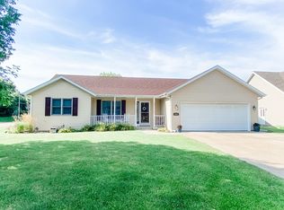 808 Victory Ln, Maryville, MO 64468