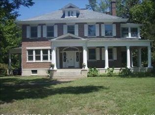 324 W Main St, Wakefield, VA 23888