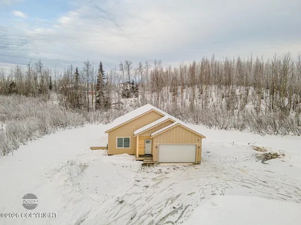 13993 W Aero Ln, Big Lake, AK 99652