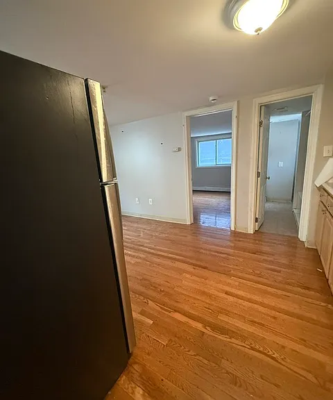 34 Grand Ave #4 — Photo 2