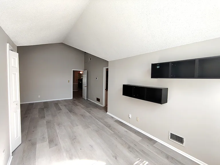 3151D Covewood Ct — Photo 8