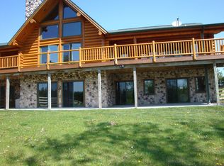 10301 Button Rd, Hebron, IL 60034