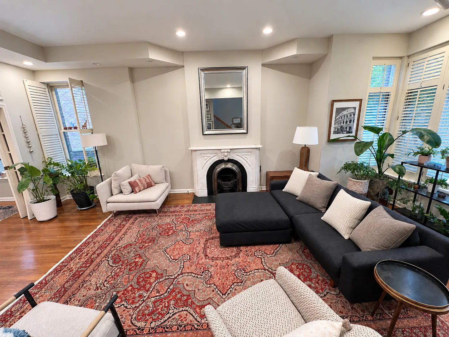 3 bed, 3.5 bath, 2150 sqft, $7,250 — Photo 2