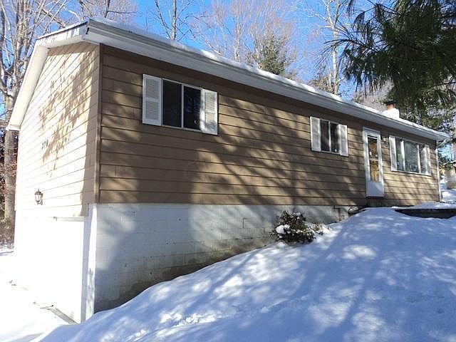 1st image of 370 Cedarhurst Dr
