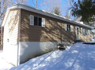370 Cedarhurst Dr, Zanesville, OH 43701