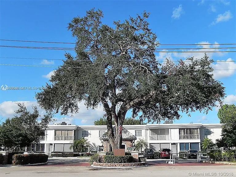 6471 Bay Club Dr #2 — Photo 22