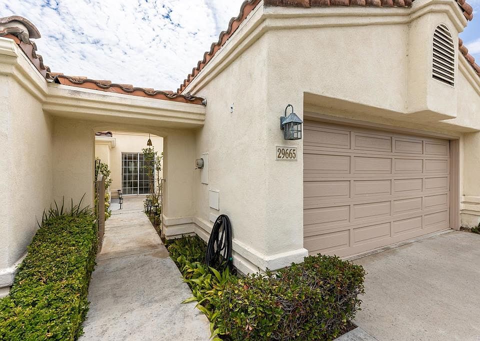 1st image of 29665 Castle Creek Ln