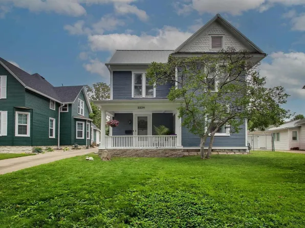 2229 Hampshire St, Quincy, IL 62301