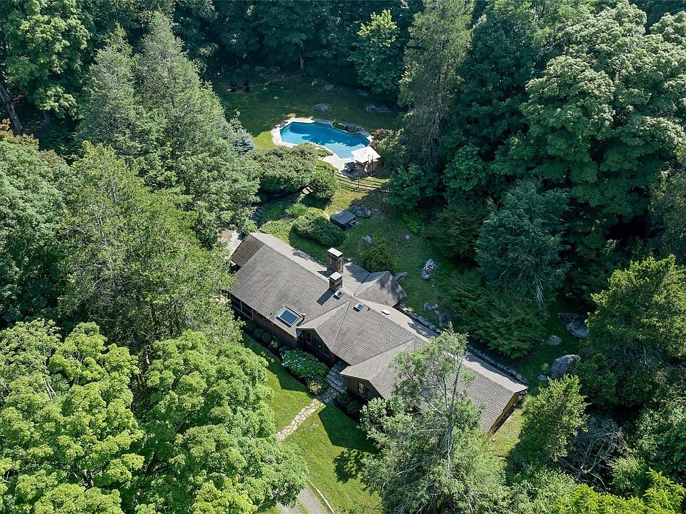 1st image of 183 Hickory Kingdom Road