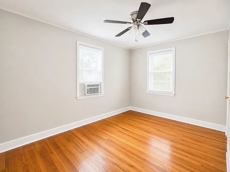 1635 Dupont Dr — Photo 8