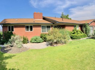 507 N 4th St, Selah, WA 98942