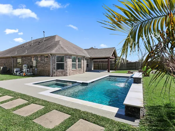 3037 Broadhaven Dr, La Marque, TX 77568
