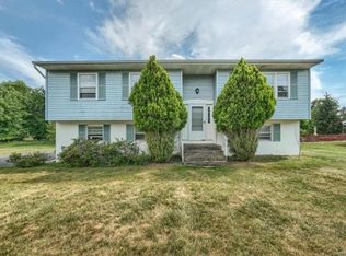 6 Belvoir Dr, Washingtonville, NY 10992