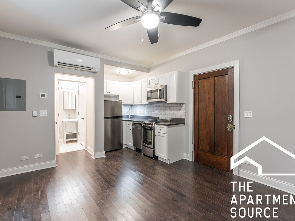 1st image of 640 W Wrightwood Ave APT 105