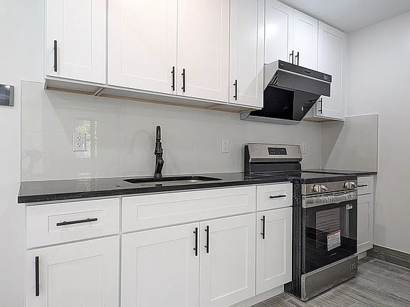 4th image of 327 49th St #4A