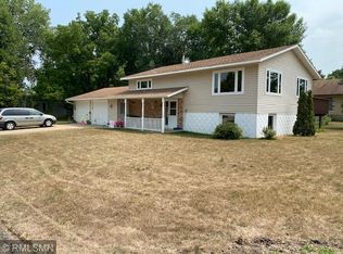 10 E Hanson St, Litchfield, MN 55355