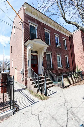 182 Chestnut St #2 Photo 1