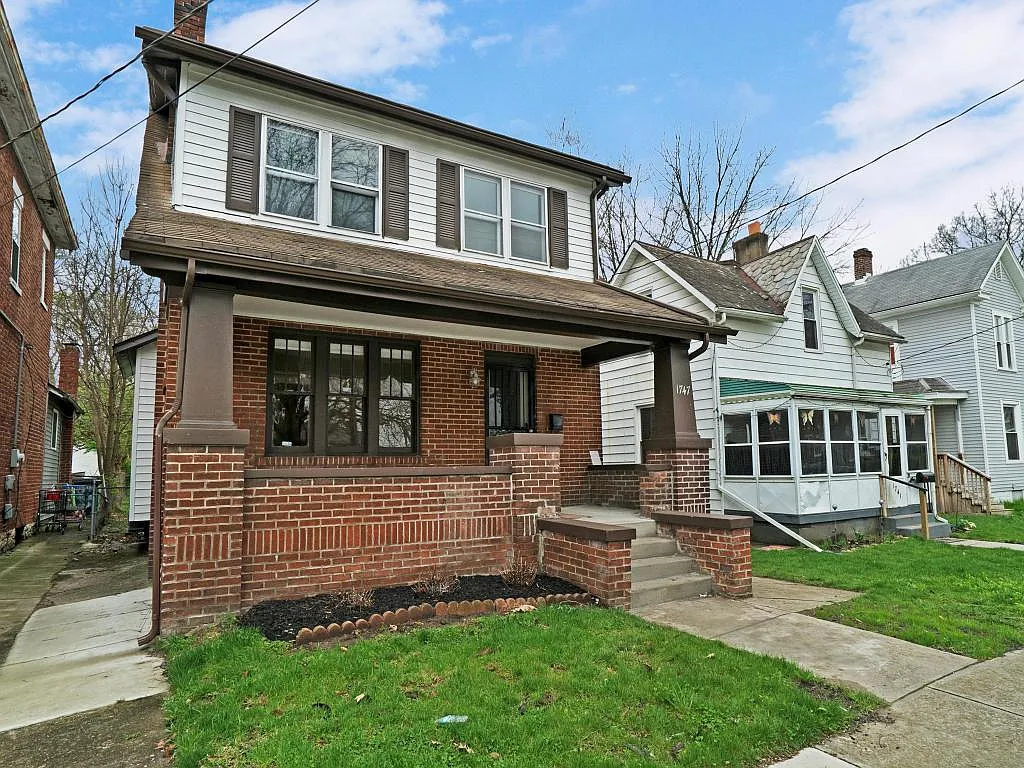 1747 E Mound St photo 1