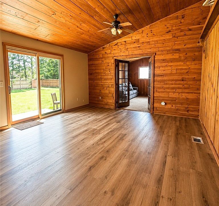2nd image of 11487 Jennings Rd
