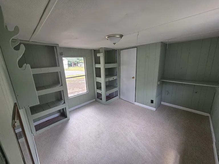 126 Sandy Springs Ln #5 — Photo 4