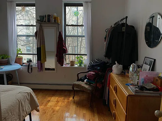 Rented by EXR | media 18