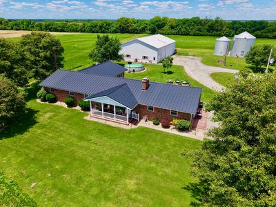 623 Pear Ln, Xenia, IL, 62899