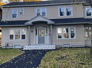 1038 Brierwood Blvd, Schenectady, NY 12308