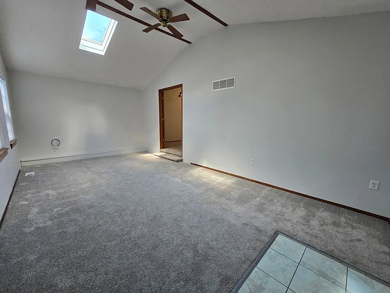 16 Wilshire Wood Dr — Photo 7