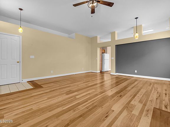 3rd image of 1419 Ridge Point Dr