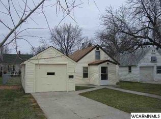 106 W Maple St, Marshall, MN 56258