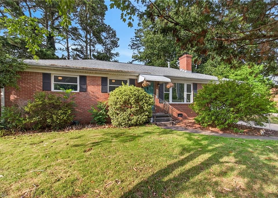 1st image of 4804 Sullivan Blvd