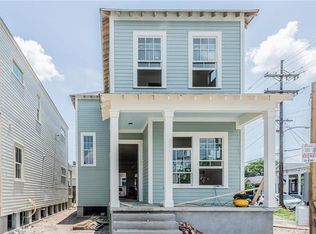 632 1st St, New Orleans, LA 70130